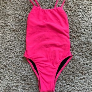 Jolyn size 26 Perry style